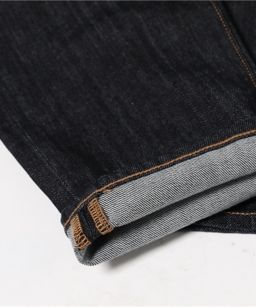 AZUL ENCANTO（アズールエンカント）の「ロークロッチテーパードパンツ（デニムパンツ・レディース・ワンウォッシュ/ホワイト/ブラック・LARGE/SMALL/MEDIUM）」の5枚目の写真