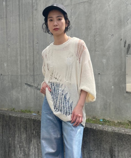RODEO CROWNS WIDE BOWL（ロデオクラウンズワイドボウル）の「ダメージニットトップス（ニット/セーター・レディース・ターコイズブルー/アイボリー/ブラック・FREE）」の2枚目の写真