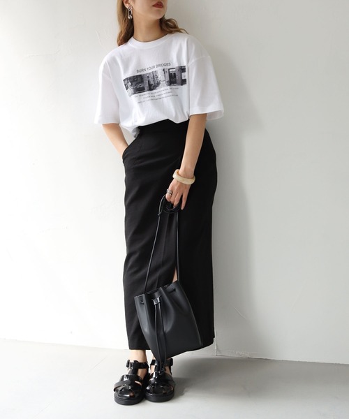HER CLOSET(ハークローゼット)の「 【HER CLOSET】累計1万枚販売突破!!WEB限定フォトプリントロゴTシャツ WEB LIMITED PHOTO PRINT LOGO T-SHIRT(Tシャツ/カットソー・レディース・オフホワイト/ホワイト系その他/ブラック・S/M/L)」の7枚目の写真