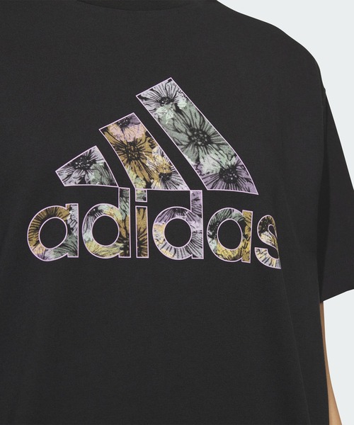 adidas（アディダス）の「W FLOWER グラフィック Tシャツ1