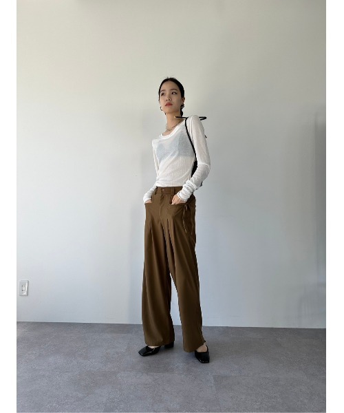 DRWCYS（ドロシーズ）の「バックオープンシアーカットソー（Tシャツ/カットソー・レディース・ホワイト/ブラック・FREE）」の9枚目の写真