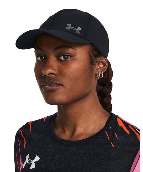 UNDER ARMOUR（アンダーアーマー）の「UAアイソチル ローンチ アジャスタブル キャップ（ランニング/レディース）（キャップ・レディース・ブラック・ONESIZE）」の3枚目の写真