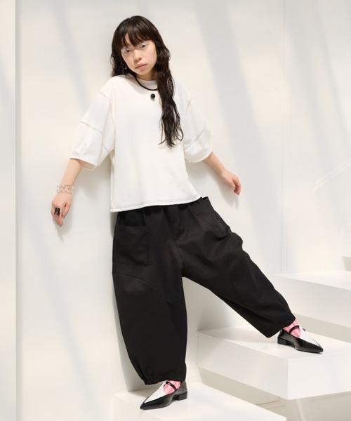 manana suerte(マニャーナスエルテ)の「ステッチボリュームスリーブカットソー(Tシャツ/カットソー・レディース・ホワイト/ブラック・FREE)」の19枚目の写真