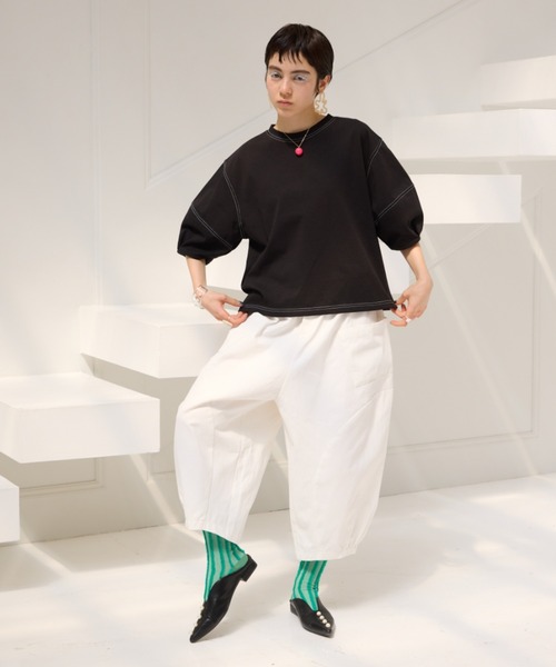manana suerte(マニャーナスエルテ)の「ステッチボリュームスリーブカットソー(Tシャツ/カットソー・レディース・ホワイト/ブラック・FREE)」の7枚目の写真