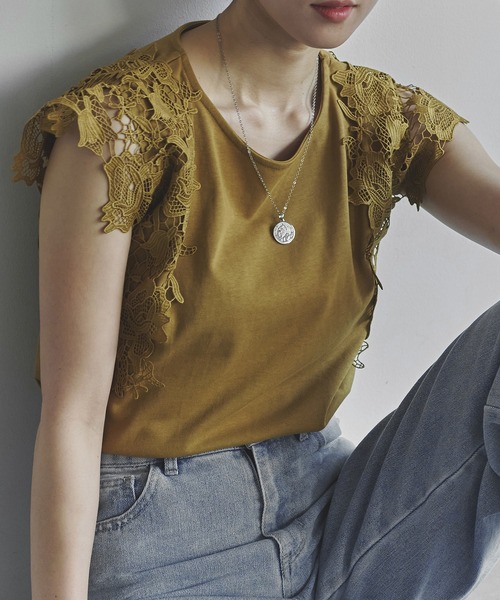 Fizz(フィズ)の「【Fizz/フィズ】 レースフレンチスリーブTee(Tシャツ/カットソー・レディース・ホワイト/ブラック/マスタード/グレイッシュベージュ・M)」の4枚目の写真