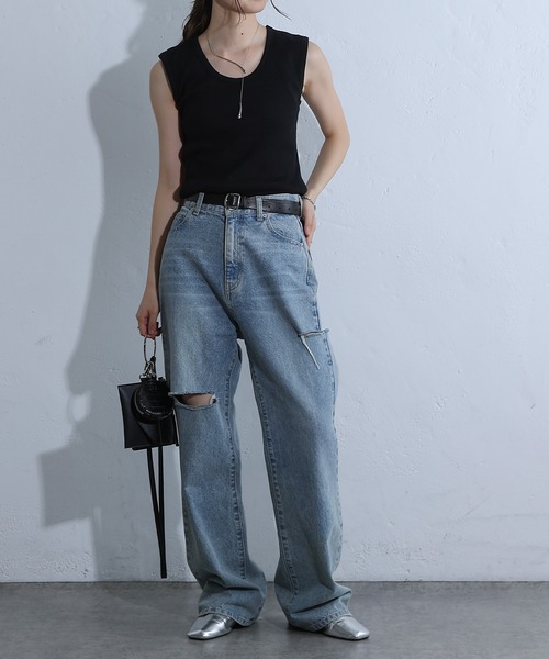 COLONY 2139（コロニートゥーワンスリーナイン）の「テレコUネックノースリーブ（タンクトップ・レディース・ライトグレー/ブラック/オフホワイト・SMALL/MEDIUM）」の19枚目の写真