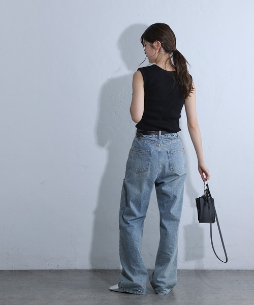 COLONY 2139（コロニートゥーワンスリーナイン）の「テレコUネックノースリーブ（タンクトップ・レディース・ライトグレー/ブラック/オフホワイト・SMALL/MEDIUM）」の21枚目の写真