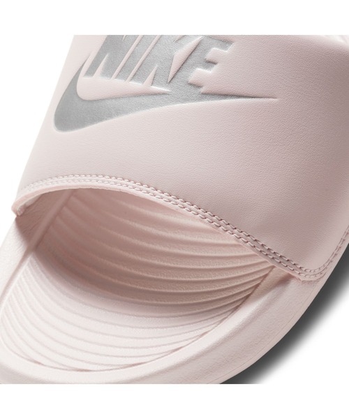 NIKE（ナイキ）の「ナイキ NIKE ナイキ ビクトリー ワン スライド（サンダル・レディース・ピンク・23.0cm/24.0cm/25.0cm）」の7枚目の写真