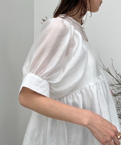 y/m(イム)の「シアーワッシャーペプラムトップス(シャツ/ブラウス・レディース・ブラック/オフホワイト・FREE)」の18枚目の写真