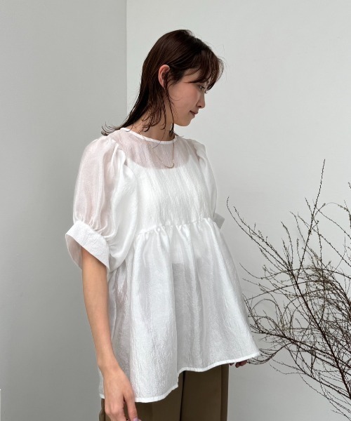 y/m(イム)の「シアーワッシャーペプラムトップス(シャツ/ブラウス・レディース・ブラック/オフホワイト・FREE)」の17枚目の写真