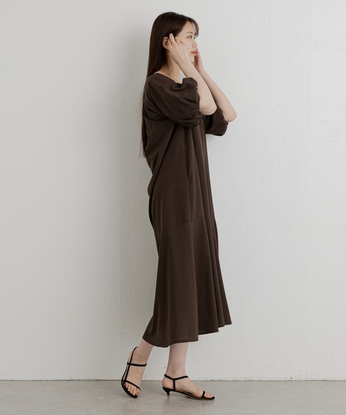 russet(ラシット)の「【ANOTHER BRANCH】バルーンスリーブワンピース (O-149)(ワンピース・レディース・ブラック/ネイビー/ブラウン・FREE)」の9枚目の写真