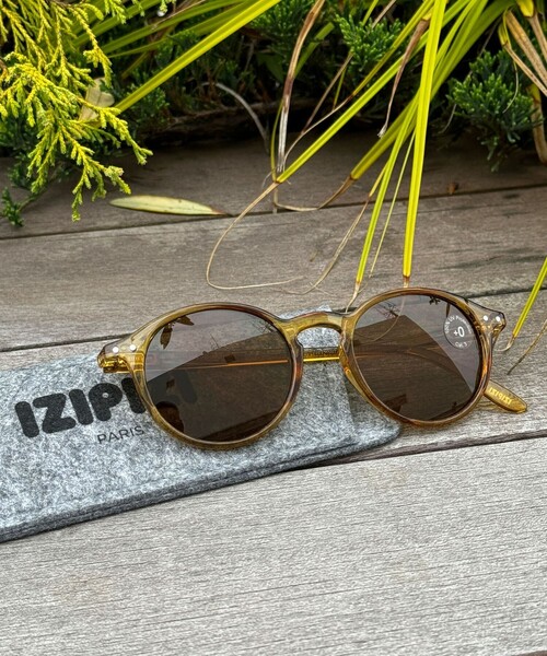 IZIPIZI(イジピジ)の「【IZIPIZI/イジピジ】SUN#D ICONIC PANTOS(サングラス・メンズ・ブラウン系その他/ブラック/ブラウン系その他2/チャコールグレー/ブラウン/ベージュ系その他/ゴールド/ライトブルー・FREE)」の13枚目の写真