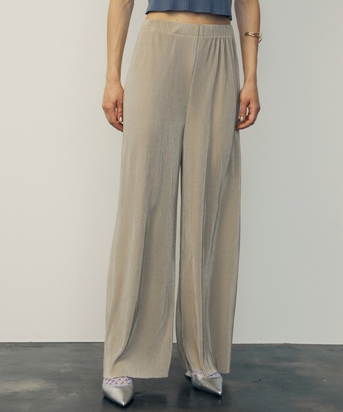 uyu.（ウユ）の「Pleated Loose Wide Slacks / プリーツルーズワイドスラックス【uyu./ウユ】（スラックス・レディース・ピンク/ブラック/アイボリー/ブルー・FREE）」の17枚目の写真