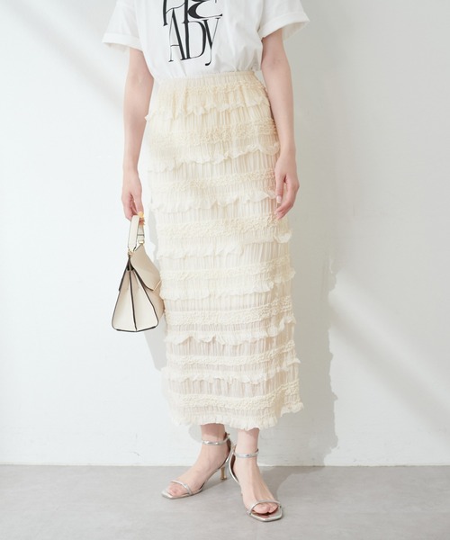 natural couture(ナチュラルクチュール)の「ミニフリルシャーリングレーススカート(スカート・レディース・ブラック/アイボリー・MEDIUM/LARGE)」の5枚目の写真