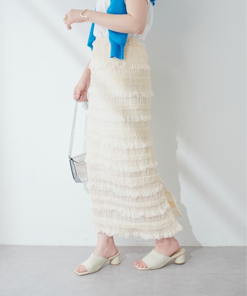 natural couture(ナチュラルクチュール)の「ミニフリルシャーリングレーススカート(スカート・レディース・ブラック/アイボリー・MEDIUM/LARGE)」の12枚目の写真