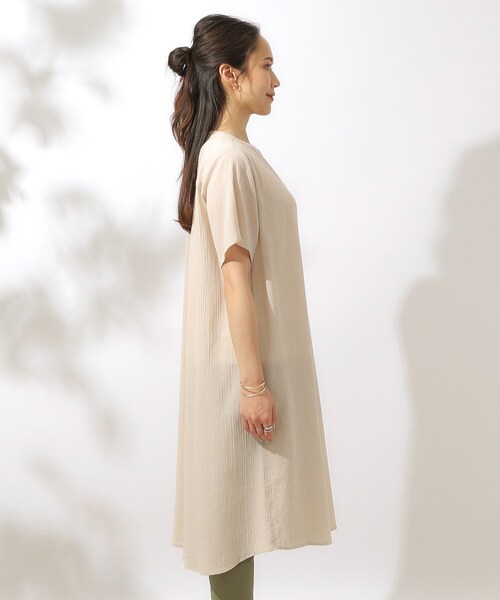 SHOO・LA・RUE（シューラルー）の「◆【洗える】ふんわり さらさら コットンシフォン シャツワンピース（ワンピース・レディース・イエロー/サンドベージュ/オレンジ/ブラック/ブルーグリーン・02/03/04）」の22枚目の写真