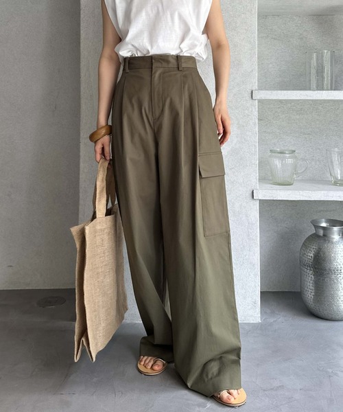 Doux archives(ドゥアルシーヴ)の「ワイドカーゴパンツ(カーゴパンツ・レディース・カーキ/オフホワイト・MEDIUM/LARGE)」の19枚目の写真