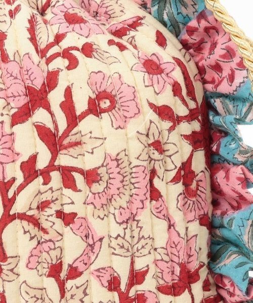 LOWRYS FARM（ローリーズファーム）の「フラワーフリルキンチャクＢＡＧ　133001（ハンドバッグ・レディース・アイボリー/ピンク・FREE）」の5枚目の写真