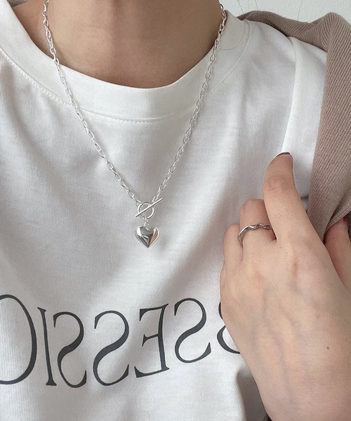 HALEY PESCA（ヘーリーペスカ）の「HALEY PESCA/メタルハート　マンテルチェーンネックレス（ネックレス・レディース・シルバー・FREE）」の2枚目の写真