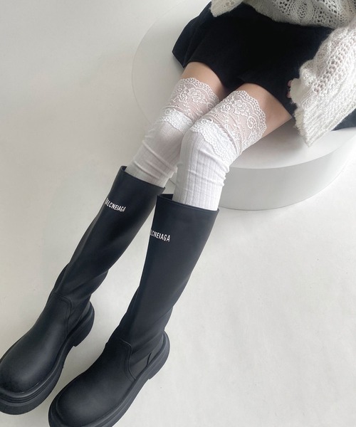 Nia（ニア）の「Nia(ニア)/レースドッキング　ニーハイソックス（ソックス/靴下・レディース・ブラック/グレー/ブラウン/ホワイト/ダークグレー・FREE）」の6枚目の写真