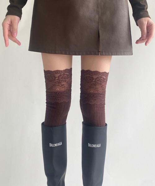 Nia（ニア）の「Nia(ニア)/レースドッキング　ニーハイソックス（ソックス/靴下・レディース・ブラック/グレー/ブラウン/ホワイト/ダークグレー・FREE）」の14枚目の写真