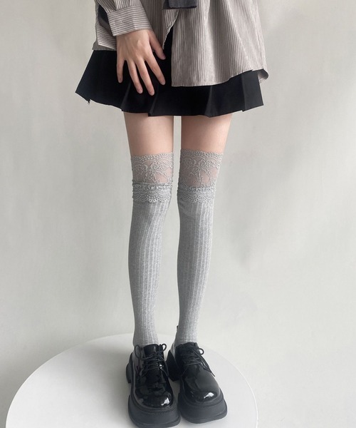 Nia（ニア）の「Nia(ニア)/レースドッキング　ニーハイソックス（ソックス/靴下・レディース・ブラック/グレー/ブラウン/ホワイト/ダークグレー・FREE）」の20枚目の写真