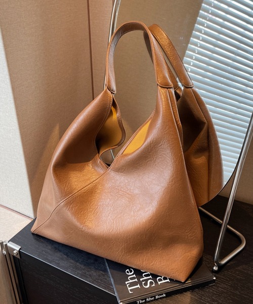 IRADOWL(アイラドール)の「PUレザーシングルショルダーバッグ(ショルダーバッグ・レディース・ブラウン/キャメル/ブラック・FREE)」の14枚目の写真