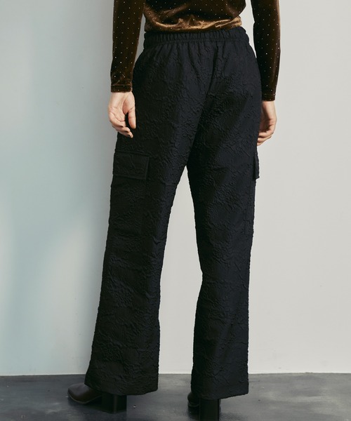 uyu.(ウユ)の「フクレジャガードカーゴパンツ(カーゴパンツ・レディース・ブラック/ブルー/ベージュ系・FREE)」の13枚目の写真