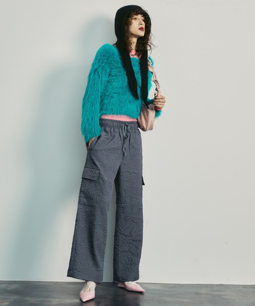 uyu.(ウユ)の「フクレジャガードカーゴパンツ(カーゴパンツ・レディース・ブラック/ブルー/ベージュ系・FREE)」の12枚目の写真