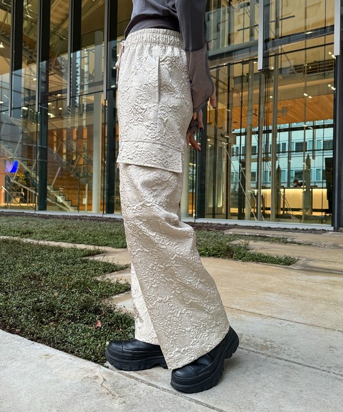 uyu.(ウユ)の「フクレジャガードカーゴパンツ(カーゴパンツ・レディース・ブラック/ブルー/ベージュ系・FREE)」の19枚目の写真