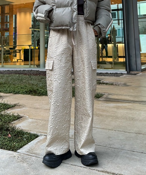 uyu.(ウユ)の「フクレジャガードカーゴパンツ(カーゴパンツ・レディース・ブラック/ブルー/ベージュ系・FREE)」の21枚目の写真