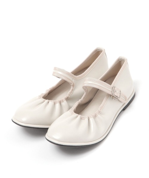 studio CLIP（スタディオクリップ）の「軽らくギャザーパンプス（パンプス・レディース・アイボリー/ブラック・MEDIUM/LARGE）」の4枚目の写真