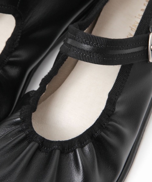 studio CLIP（スタディオクリップ）の「軽らくギャザーパンプス（パンプス・レディース・アイボリー/ブラック・MEDIUM/LARGE）」の10枚目の写真