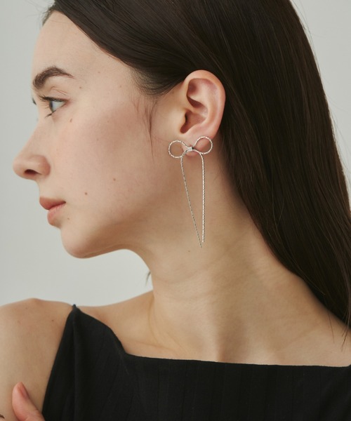 ciite' surgical stainless(シーテサージカルステンレス)の「【 金属アレルギー対応 】 チェーンリボンピアス サージカルステンレス (両耳用)(ピアス(両耳用)・レディース・シルバー/ゴールド・FREE)」の7枚目の写真