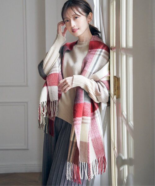 ikka（イッカ）の「ウォッシャブルマルチチェックマフラー（マフラー・レディース・ブルー/イエロー/レッド/ネイビー/ベージュ/グレー/グリーン/ブラック/イエロー系/ブラウン系・FREE）」の20枚目の写真