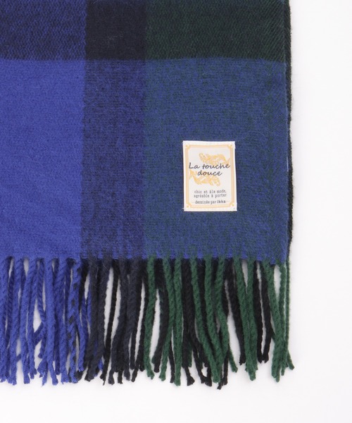 ikka（イッカ）の「ウォッシャブルマルチチェックマフラー（マフラー・レディース・ブルー/イエロー/レッド/ネイビー/ベージュ/グレー/グリーン/ブラック/イエロー系/ブラウン系・FREE）」の14枚目の写真