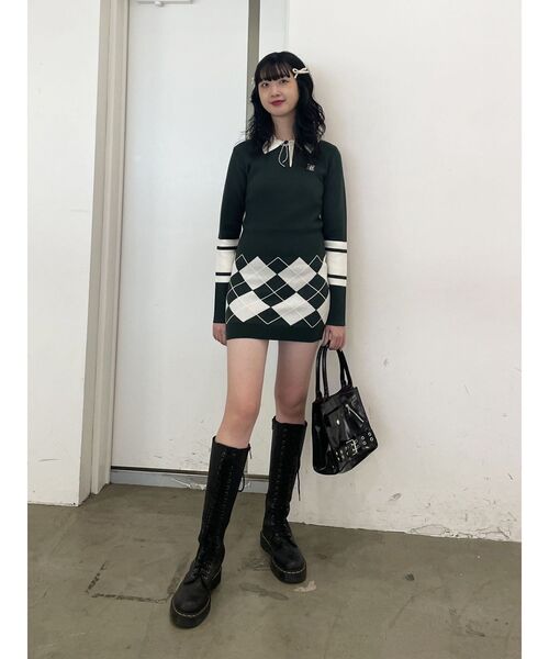 jouetie(ジュエティ)の「ニットポロフィットミニワンピース(ワンピース・レディース・グレー/ブラック/グリーン・MEDIUM)」の11枚目の写真