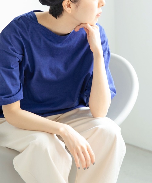 PAR ICI（パーリッシィ）の「カヴェール天竺 ボートネック無地Tシャツ（Tシャツ/カットソー・レディース・ブルー/アイボリー・FREE）」の16枚目の写真
