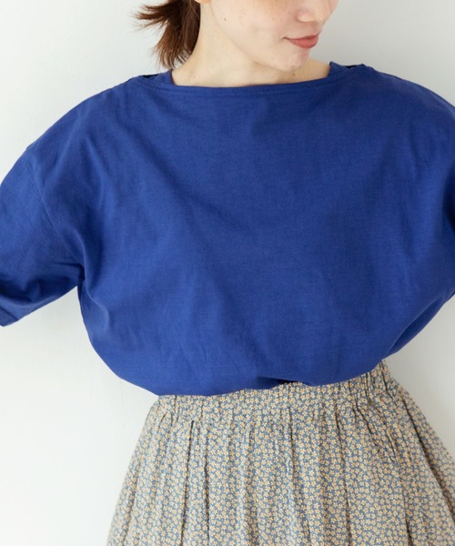 PAR ICI（パーリッシィ）の「カヴェール天竺 ボートネック無地Tシャツ（Tシャツ/カットソー・レディース・ブルー/アイボリー・FREE）」の3枚目の写真