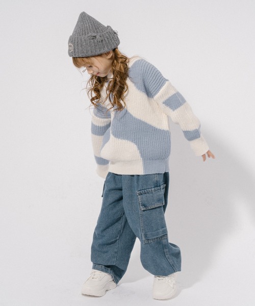 URBAN CHERRY（アーバンチェリー）の「デニムカーゴパンツ（デニムパンツ・キッズ・ブルー・110cm/120cm/130cm/140cm/150cm）」の4枚目の写真