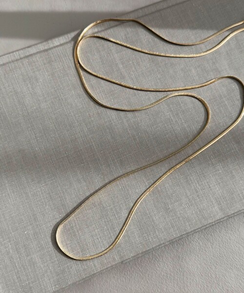 fredy emue（フレディエミュ）の「スネイクチェーンロングネックレス（ネックレス・レディース・ゴールド/シルバー・FREE）」の3枚目の写真