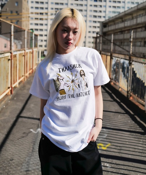 THRASHER(スラッシャー)の「TOY MACHINE B.T.H S/S T-SHIRTS/スラッシャーボックスシルエットプリント半袖Tシャツ(Tシャツ/カットソー・メンズ・ホワイト・MEDIUM/LARGE/X-LARGE)」の6枚目の写真