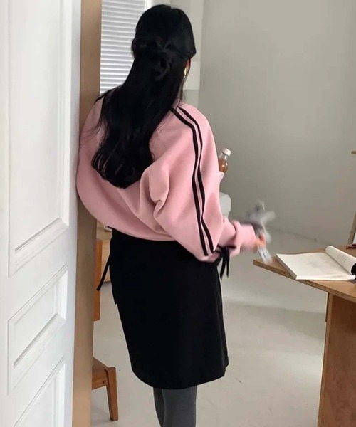 Jasmine Grandiflorum(ジャスミングランディフローラム)の「【Jasmine】リボンサイドラインスウェット(スウェット・レディース・ブラック/グレー/ピンク・FREE)」の13枚目の写真