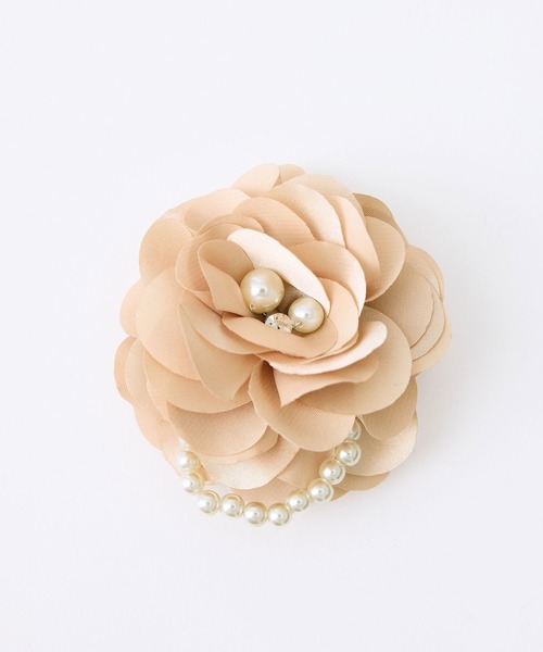 ROPE' PICNIC（ロペピクニック）の「パール×サテンフラワーコサージュ（ブローチ/コサージュ・レディース・ベージュ系その他/ネイビー・FREE）」の7枚目の写真