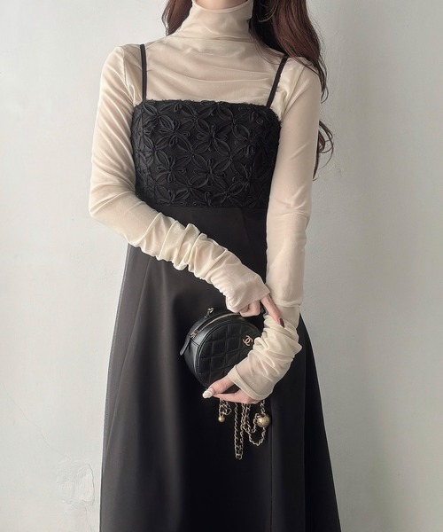 Meiru（メイル）の「フラワーカットビスチェフレアワンピース（ワンピース・レディース・ベージュ/アイボリー/ブラック・SMALL/LARGE/MEDIUM）」の4枚目の写真