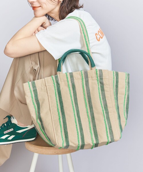 beej(ビージ)の「【別注】<beej>ストライプ 刺繍 トートバッグ -2WAY-(トートバッグ・レディース・ライラック/ライム・FREE)」の11枚目の写真
