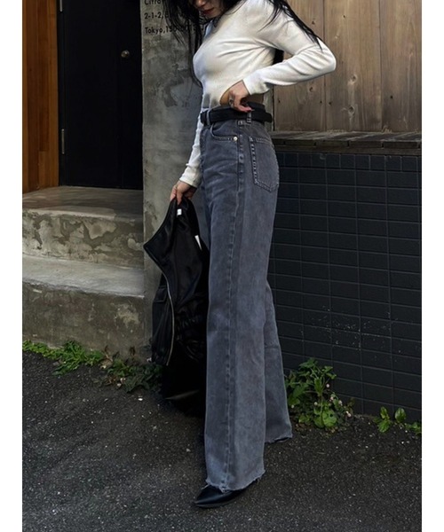 EVRIS（エヴリス）の「【ハイウエスト/セルフカット】シンプルワイドデニムパンツ（デニムパンツ・レディース・インディゴブルー/ブラック/ライトブルー・SMALL/MEDIUM）」の6枚目の写真