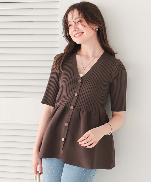 titivate（ティティベイト）の「前後2wayハーフスリーブペプラムニットトップス（ニット/セーター・レディース・レッド/ネイビー/アイボリー/グレイッシュベージュ/ブラック/ダークブラウン/ライトブルー/ライトグリーン/ライトピンク・L/M/S）」の4枚目の写真