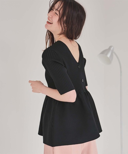 titivate（ティティベイト）の「前後2wayハーフスリーブペプラムニットトップス（ニット/セーター・レディース・レッド/ネイビー/アイボリー/グレイッシュベージュ/ブラック/ダークブラウン/ライトブルー/ライトグリーン/ライトピンク・L/M/S）」の3枚目の写真