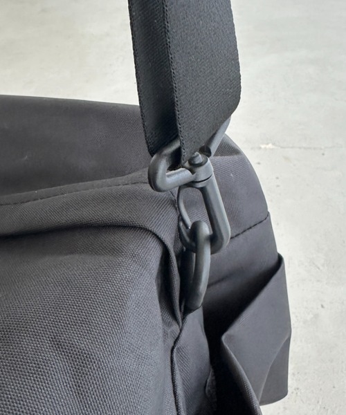 THE NORTH FACE（ザノースフェイス）の「国内未発売 THE NORTH FACE(ザ・ノースフェイス)/軽量 大容量 ボストンバッグ トラベルバッグ ビッグサイズ 大きいサイズ/BIG SHOT CARGO BAG（ボストンバッグ・レディース・ブラック/カーキ/ライトベージュ/ダークグレー/グリーン・FREE）」の16枚目の写真